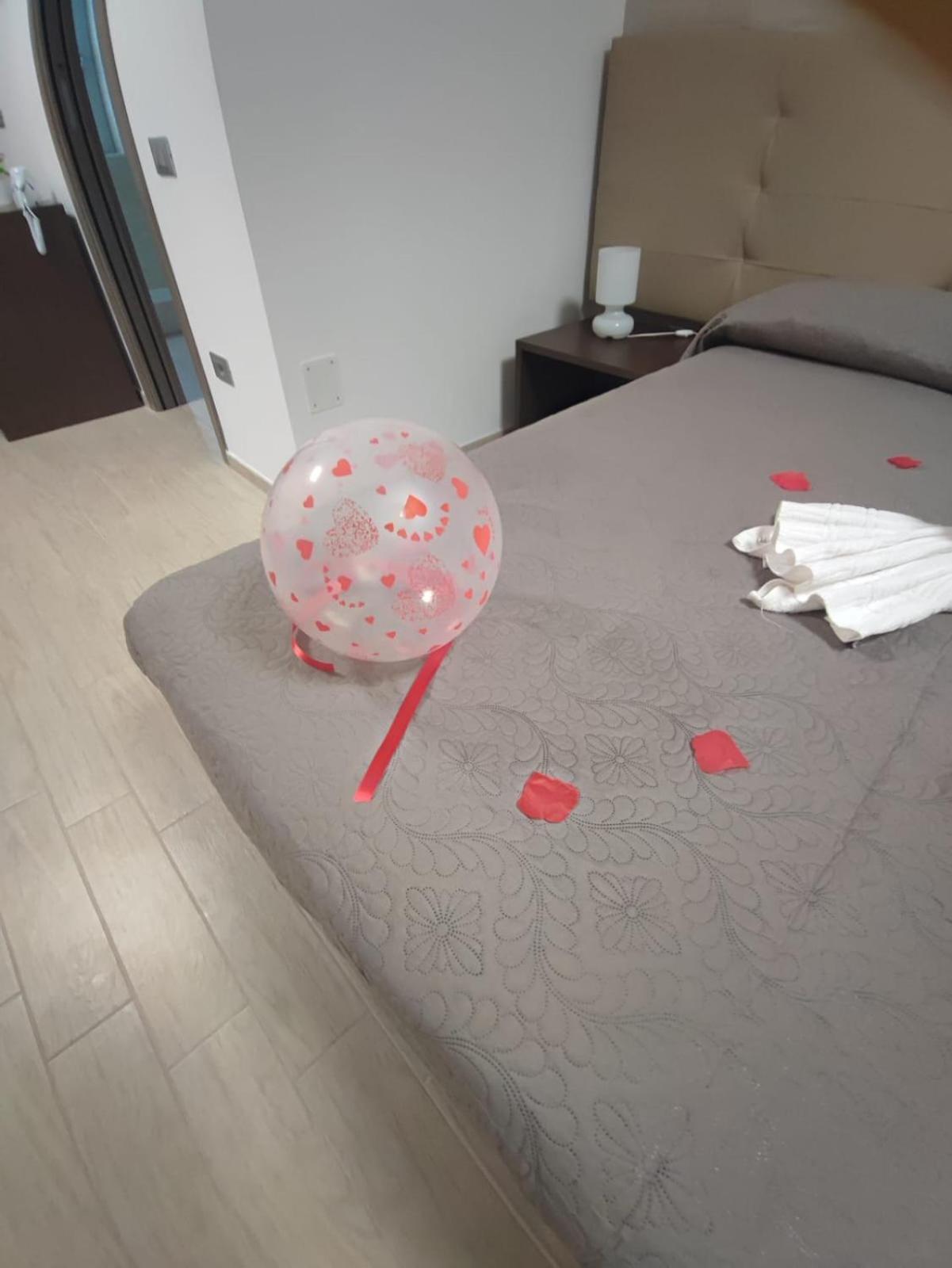 Piazza Dante Hotel Taranto Bagian luar foto